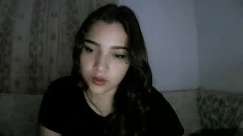 izzy_32 online show from 02/14/26, 07:16