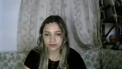 izzy_32 online show from 03/31/26, 06:25