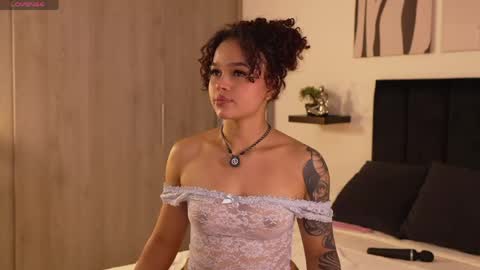 Izzy vega  online show from 06/04/26, 11:33