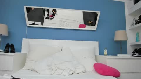 Snapshot of izzymendosa chatting on 03/07/25, 10:21 Izzy Mendosa online show from 03/07/25, 10:21