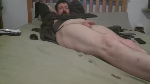 Snapshot of j281133 chatting on 12/04/25, 01:48 Big 8 online show from 12/04/25, 01:48