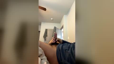 Snapshot of j865769 chatting on 05/10/26, 08:36 j865769 online show from 05/10/26, 08:36
