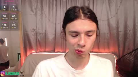 Hey im Jaxxxon check my info     online show from 06/23/26, 11:30