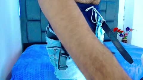 Snapshot of j_black_ chatting on 02/14/26, 09:33 John Smith online show from 02/14/26, 09:33