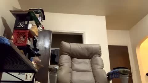 Snapshot of j_boogie_mane chatting on 12/04/24, 12:36 j boogie online show from 12/04/24, 12:36