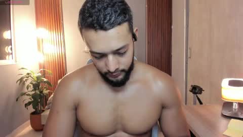 Snapshot of j_calix chatting on 05/22/26, 11:32 Calix Independient model Insta and twt Calixsnake online show from 05/22/26, 11:32