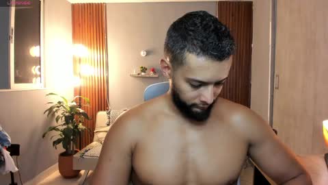 Snapshot of j_calix chatting on 05/31/26, 10:33 Calix Independient model Insta and twt Calixsnake online show from 05/31/26, 10:33