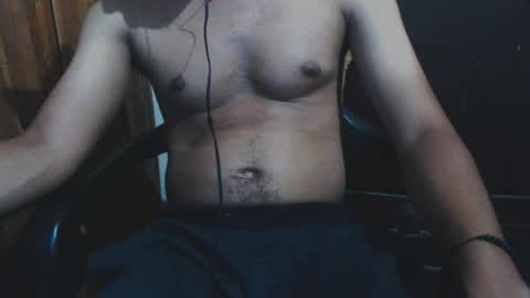 Snapshot of j_castello chatting on 04/26/26, 02:09 J online show from 04/26/26, 02:09
