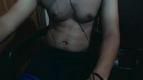 Snapshot of j_castello chatting on 05/10/26, 03:06 J online show from 05/10/26, 03:06