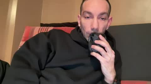 Snapshot of j_dc chatting on 01/15/25, 01:45 j_dc online show from 01/15/25, 01:45