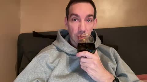 Snapshot of j_dc chatting on 02/22/25, 09:48 j_dc online show from 02/22/25, 09:48