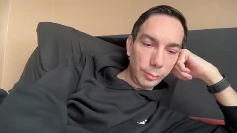 Snapshot of j_dc chatting on 09/15/25, 04:29 j_dc online show from 09/15/25, 04:29