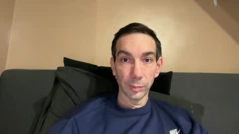 Snapshot of j_dc chatting on 11/28/25, 04:20 j_dc online show from 11/28/25, 04:20