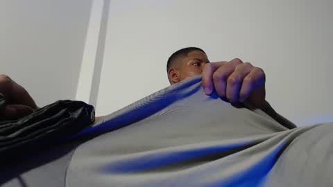 Snapshot of j_erick_ chatting on 06/11/26, 12:32 j_erick_ online show from 06/11/26, 12:32
