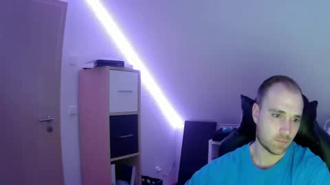 Snapshot of j_german783377 chatting on 01/21/25, 08:54 here4y online show from 01/21/25, 08:54