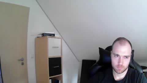 Snapshot of j_german783377 chatting on 01/27/25, 11:43 here4y online show from 01/27/25, 11:43