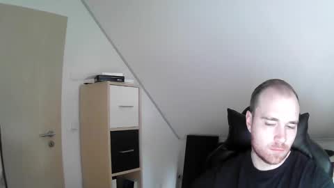 Snapshot of j_german783377 chatting on 01/29/25, 09:23 here4y online show from 01/29/25, 09:23