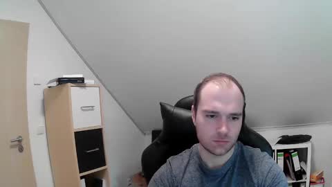 Snapshot of j_german783377 chatting on 02/24/25, 09:32 here4y online show from 02/24/25, 09:32