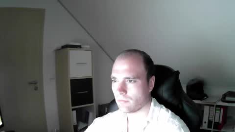 Snapshot of j_german783377 chatting on 09/16/25, 10:05 here4y online show from 09/16/25, 10:05