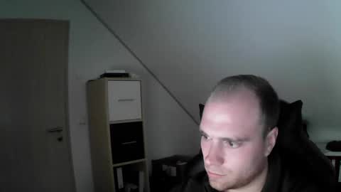 Snapshot of j_german783377 chatting on 10/06/25, 10:12 here4y online show from 10/06/25, 10:12