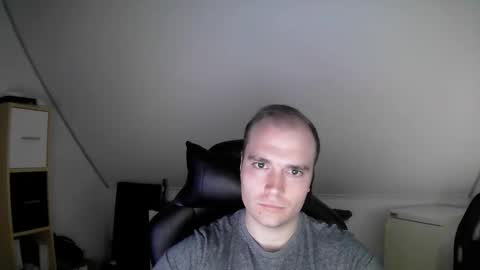 Snapshot of j_german783377 chatting on 11/02/25, 09:22 here4y online show from 11/02/25, 09:22