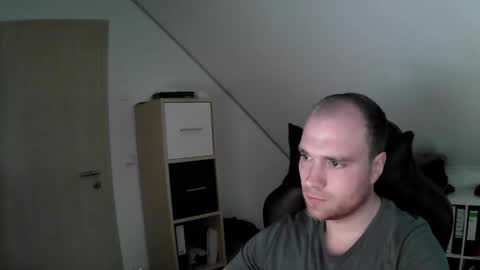 Snapshot of j_german783377 chatting on 11/14/25, 10:47 here4y online show from 11/14/25, 10:47