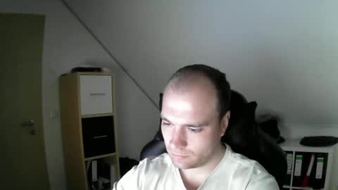 Snapshot of j_german783377 chatting on 11/24/25, 10:15 here4y online show from 11/24/25, 10:15