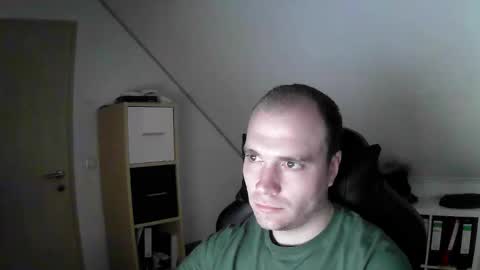 Snapshot of j_german783377 chatting on 11/30/25, 10:41 here4y online show from 11/30/25, 10:41