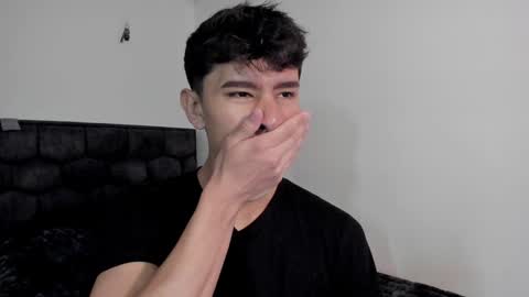 Snapshot of j_u_p_i_t_e_r chatting on 01/30/25, 12:37 Noah online show from 01/30/25, 12:37