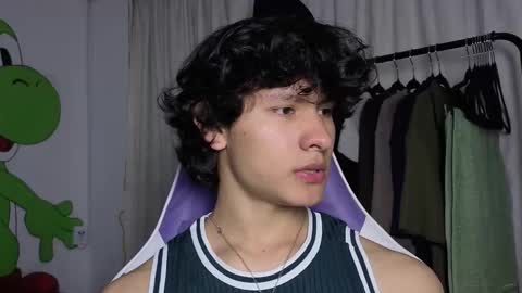 Snapshot of j_u_p_i_t_e_r chatting on 09/08/25, 07:57 Noah online show from 09/08/25, 07:57