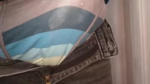 Snapshot of ja2923 chatting on 12/17/24, 04:34 ja2923 online show from 12/17/24, 04:34