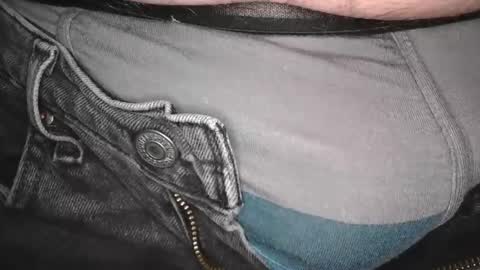 Snapshot of ja2923 chatting on 10/28/25, 12:52 ja2923 online show from 10/28/25, 12:52