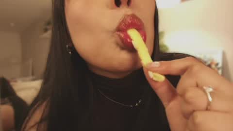 Jade online show from 06/03/26, 07:41