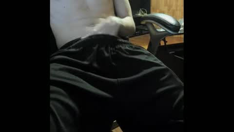 Snapshot of jaay1223 chatting on 10/03/25, 01:57 jaay1223 online show from 10/03/25, 01:57