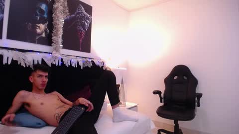 Snapshot of jack_cullen chatting on 12/24/24, 10:39 JACK online show from 12/24/24, 10:39