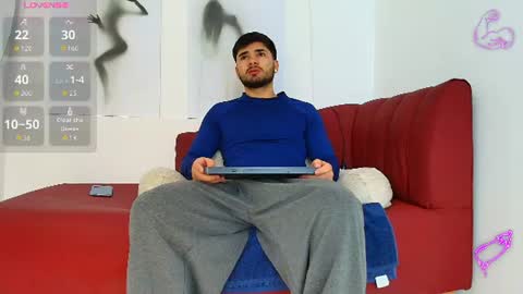 Snapshot of jack_hills2 chatting on 07/02/26, 12:22 online show from 07/02/26, 12:22