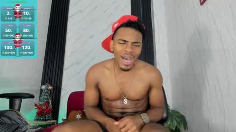 Snapshot of jack_muscles69_ chatting on 12/17/24, 02:33 Jack online show from 12/17/24, 02:33