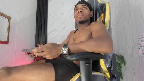 Snapshot of jack_muscles69_ chatting on 12/30/24, 10:34 Jack online show from 12/30/24, 10:34