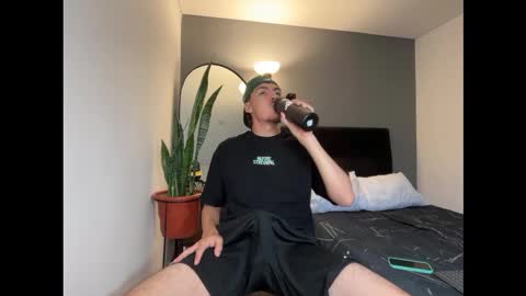 INDEPENDENT MODEL online show from 02/13/26, 11:28