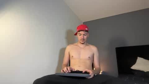 INDEPENDENT MODEL online show from 06/02/26, 09:55