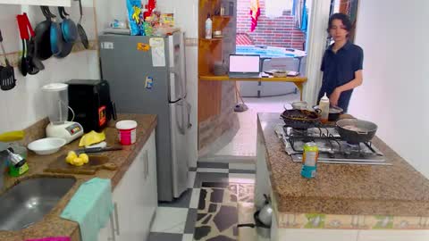 Laick online show from 11/25/25, 07:25