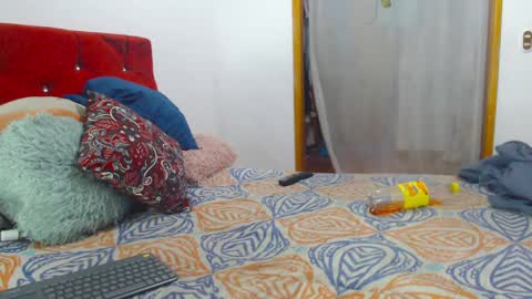 Laick online show from 04/12/26, 06:07