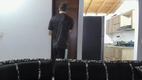 J online show from 12/04/25, 05:28