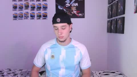 Snapshot of jack_walker190 chatting on 05/07/26, 01:00 J online show from 05/07/26, 01:00
