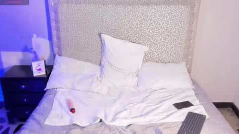 Jack White online show from 02/10/25, 04:08