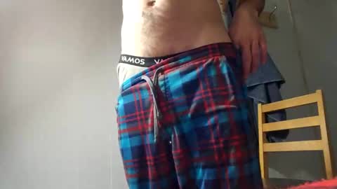 Snapshot of jackboys16 chatting on 12/07/24, 07:27 Dess online show from 12/07/24, 07:27