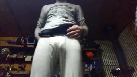 Snapshot of jackboys16 chatting on 12/25/24, 03:18 Dess online show from 12/25/24, 03:18