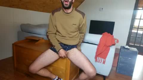 Snapshot of jackboys16 chatting on 10/14/25, 03:02 Dess online show from 10/14/25, 03:02