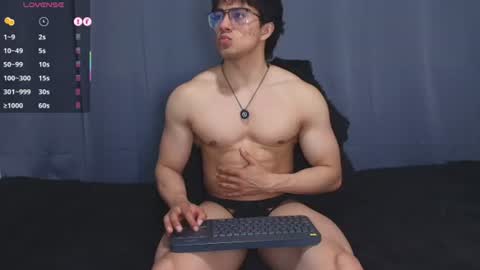 Snapshot of jacke_buster chatting on 06/16/26, 02:03 Jacke online show from 06/16/26, 02:03