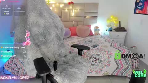 Snapshot of jackelyn_lopezz chatting on 03/03/25, 12:27 Jacky online show from 03/03/25, 12:27